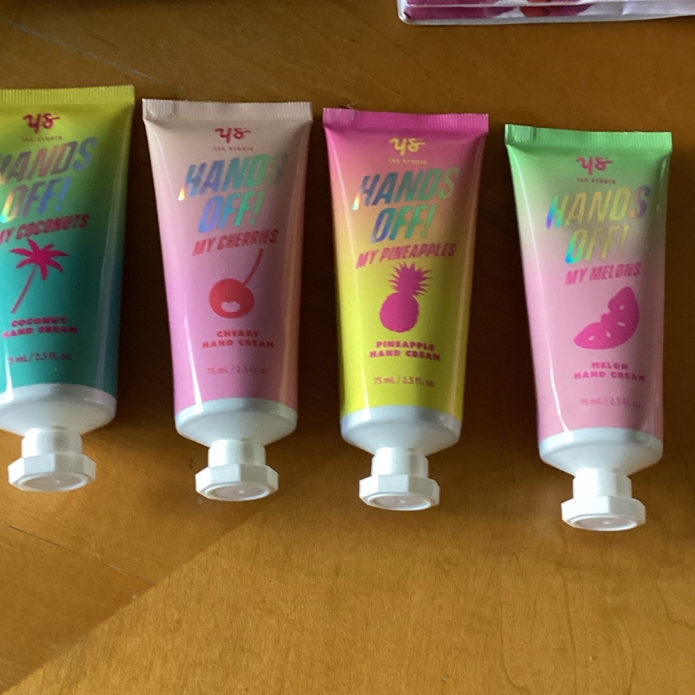 Hands Off! Moisturizer Set - Pink, Yellow, Green, Blue